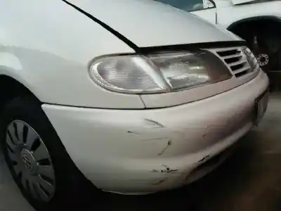 Véhicule à la ferraille volkswagen sharan (7m8) básico de l'année 1998 alimenté afn