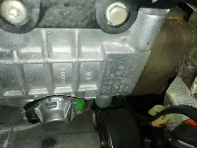 Véhicule à la ferraille volkswagen sharan (7m8) básico de l'année 1998 alimenté afn