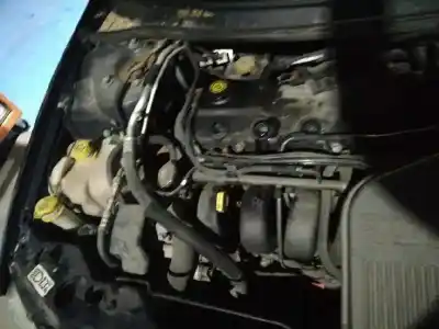 Здавання транспортного засобу chrysler stratus berlina (ja) 2.0 le року 2000 потужний g c o 2.0l