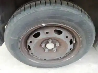 Véhicule à la ferraille seat ibiza (6l1) fresh de l'année 2004 alimenté azq