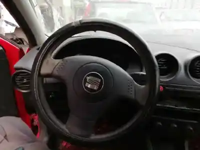 Véhicule à la ferraille seat ibiza (6l1) fresh de l'année 2004 alimenté azq