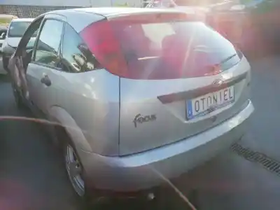 Здавання транспортного засобу ford focus berlina (cak) 1.8 tddi turbodiesel cat року 2001 потужний c9db