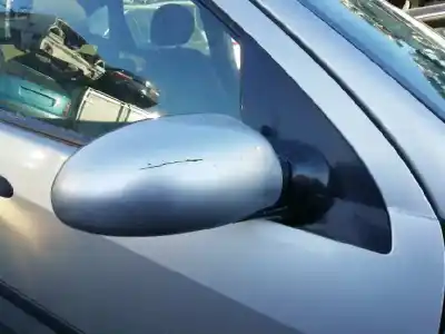 Здавання транспортного засобу ford focus berlina (cak) 1.8 tddi turbodiesel cat року 2001 потужний c9db