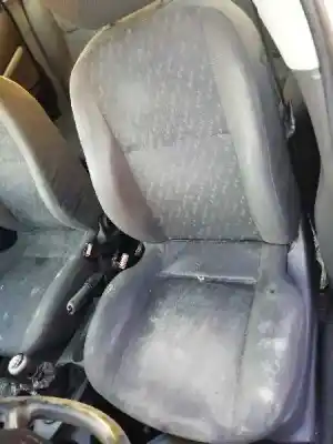 Здавання транспортного засобу ford focus berlina (cak) 1.8 tddi turbodiesel cat року 2001 потужний c9db