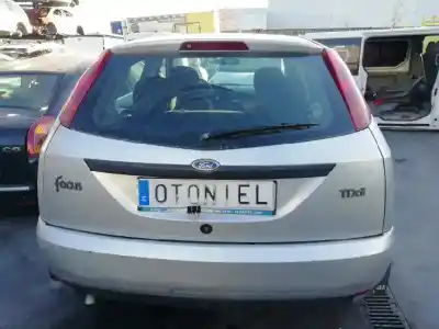 Здавання транспортного засобу ford focus berlina (cak) 1.8 tddi turbodiesel cat року 2001 потужний c9db