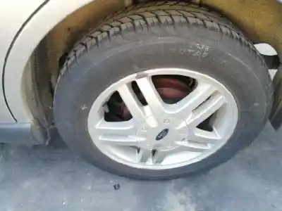 Здавання транспортного засобу ford focus berlina (cak) 1.8 tddi turbodiesel cat року 2001 потужний c9db