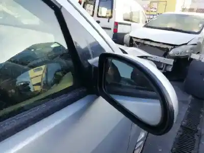 Здавання транспортного засобу ford focus berlina (cak) 1.8 tddi turbodiesel cat року 2001 потужний c9db