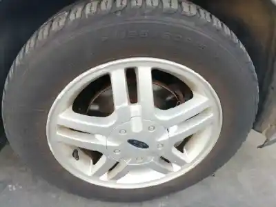 Здавання транспортного засобу ford focus berlina (cak) 1.8 tddi turbodiesel cat року 2001 потужний c9db