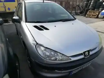 Hurda Aracı peugeot 206 berlina 1.4 hdi yılın 2004 güçlü 8hz