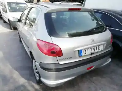 Hurda Aracı peugeot 206 berlina 1.4 hdi yılın 2004 güçlü 8hz
