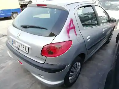 Hurda Aracı peugeot 206 berlina 1.4 hdi yılın 2004 güçlü 8hz