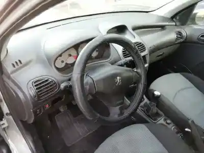 Hurda Aracı peugeot 206 berlina 1.4 hdi yılın 2004 güçlü 8hz