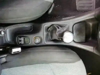 Hurda Aracı peugeot 206 berlina 1.4 hdi yılın 2004 güçlü 8hz