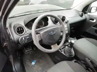 Veículo de Sucata ford fiesta (cbk) 1.4 tdci cat do ano 2004 alimentado f6ja