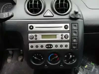 Veículo de Sucata ford fiesta (cbk) 1.4 tdci cat do ano 2004 alimentado f6ja