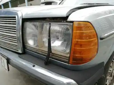 Véhicule à la ferraille mercedes-benz clase e (w123) berlina+coupe d 300 de l'année 1984 alimenté 617912