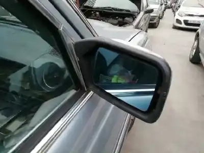 Véhicule à la ferraille mercedes-benz clase e (w123) berlina+coupe d 300 de l'année 1984 alimenté 617912