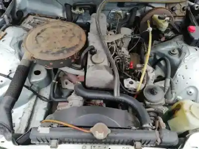 Véhicule à la ferraille mercedes-benz clase e (w123) berlina+coupe d 300 de l'année 1984 alimenté 617912