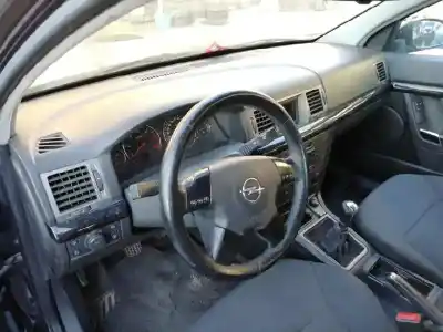 Здавання транспортного засобу opel signum 2.2 16v dti cat (y 22 dtr / l50) року 2004 потужний y22dtr