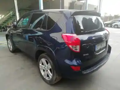 Vehicul casat toyota rav 4 iii (_a3_) 2.2 d 4wd (ala30_) al anului 2006 alimentat 2ad