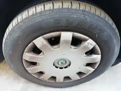 Veicolo di demolizione skoda octavia berlina (1u2) 1.9 tdi slx dell'anno 2003 alimentato alh
