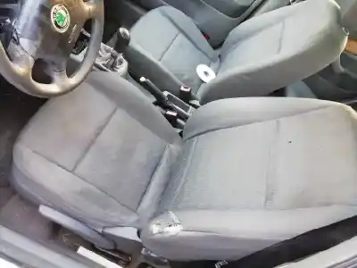 Veicolo di demolizione skoda octavia berlina (1u2) 1.9 tdi slx dell'anno 2003 alimentato alh