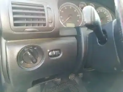 Здавання транспортного засобу volkswagen passat berlina (3b3) comfortline року 2001 потужний alz