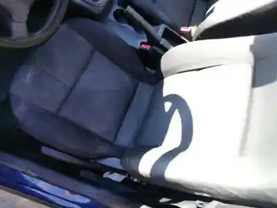 Здавання транспортного засобу volkswagen passat berlina (3b3) comfortline року 2001 потужний alz