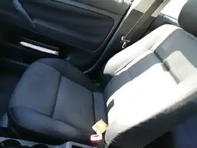 Здавання транспортного засобу volkswagen passat berlina (3b3) comfortline року 2001 потужний alz