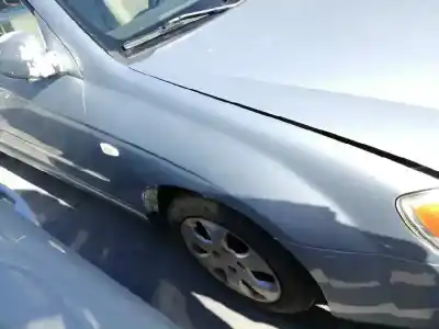 Veículo de Sucata kia cerato 2.0 lx crdi familiar do ano 2004 alimentado d4ea