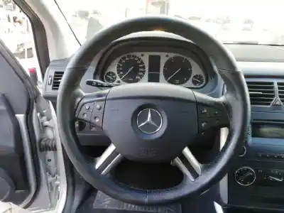 Утилизация автомобиля mercedes-benz clase b (w245) 2.0 cdi cat года 2007 питание 640 940