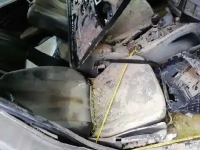 Veículo de Sucata renault fluence (l3_) 1.5 dci (l30d l30l l306 l33f l33l l33m l33v l33w) do ano 2012 alimentado k9k j8