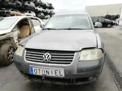 Здавання транспортного засобу volkswagen passat berlina (3b3) * року 2004 потужний awx