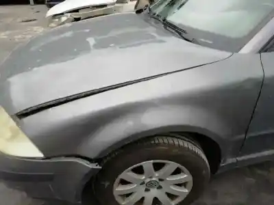 Здавання транспортного засобу volkswagen passat berlina (3b3) * року 2004 потужний awx