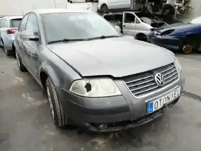 Здавання транспортного засобу volkswagen passat berlina (3b3) * року 2004 потужний awx