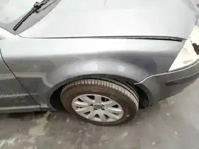 Здавання транспортного засобу volkswagen passat berlina (3b3) * року 2004 потужний awx