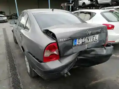 Здавання транспортного засобу volkswagen passat berlina (3b3) * року 2004 потужний awx