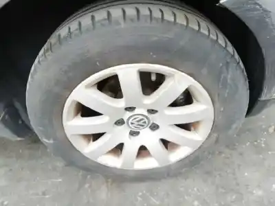 Здавання транспортного засобу volkswagen passat berlina (3b3) * року 2004 потужний awx