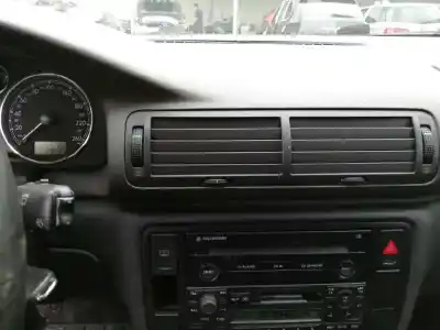 Здавання транспортного засобу volkswagen passat berlina (3b3) * року 2004 потужний awx