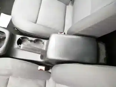 Здавання транспортного засобу volkswagen passat berlina (3b3) * року 2004 потужний awx