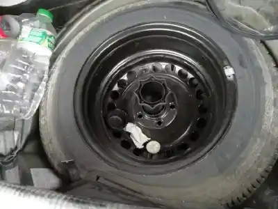 Здавання транспортного засобу volkswagen passat berlina (3b3) * року 2004 потужний awx