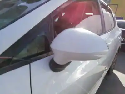 Veicolo di demolizione seat ibiza iv (6j5, 6p1) 1.6 tdi dell'anno 2010 alimentato cay