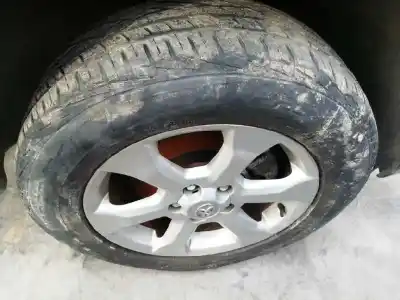 Vehicul casat toyota rav 4 iii (_a3_) 2.2 d (ala35_) al anului 2011 alimentat 2ad