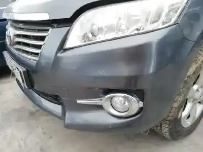 Vehicul casat toyota rav 4 iii (_a3_) 2.2 d (ala35_) al anului 2011 alimentat 2ad