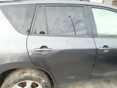 Vehicul casat toyota rav 4 iii (_a3_) 2.2 d (ala35_) al anului 2011 alimentat 2ad