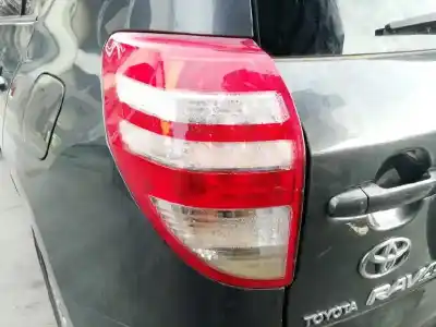 Vehicul casat toyota rav 4 iii (_a3_) 2.2 d (ala35_) al anului 2011 alimentat 2ad