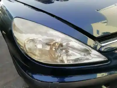 Здавання транспортного засобу peugeot 607 (s1) básico року 2001 потужний 4hx