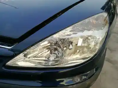 Здавання транспортного засобу peugeot 607 (s1) básico року 2001 потужний 4hx