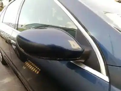 Здавання транспортного засобу peugeot 607 (s1) básico року 2001 потужний 4hx
