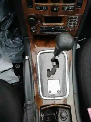 Здавання транспортного засобу peugeot 607 (s1) básico року 2001 потужний 4hx